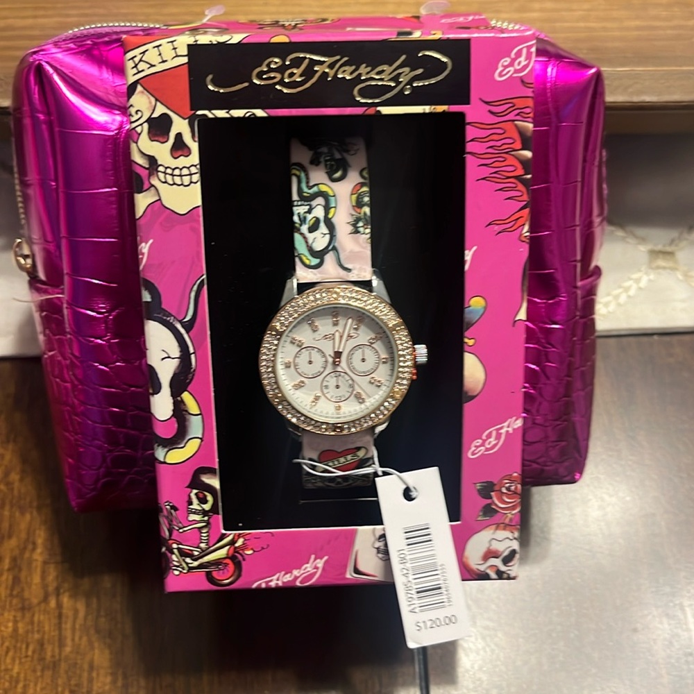 Brand new Women’s Ed Hardy watch with case